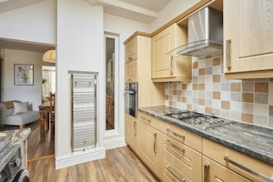 Matlock Charm image 8