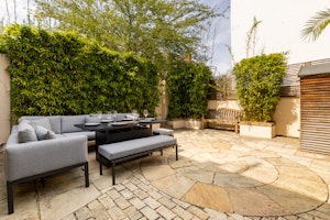 Jazz Garden image 14