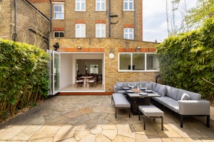 Jazz Garden image 7