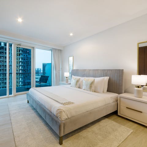 Sleep soundly in the comfy king-size main bedroom