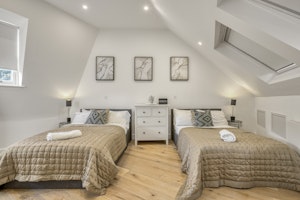 Kensington Breeze image 7