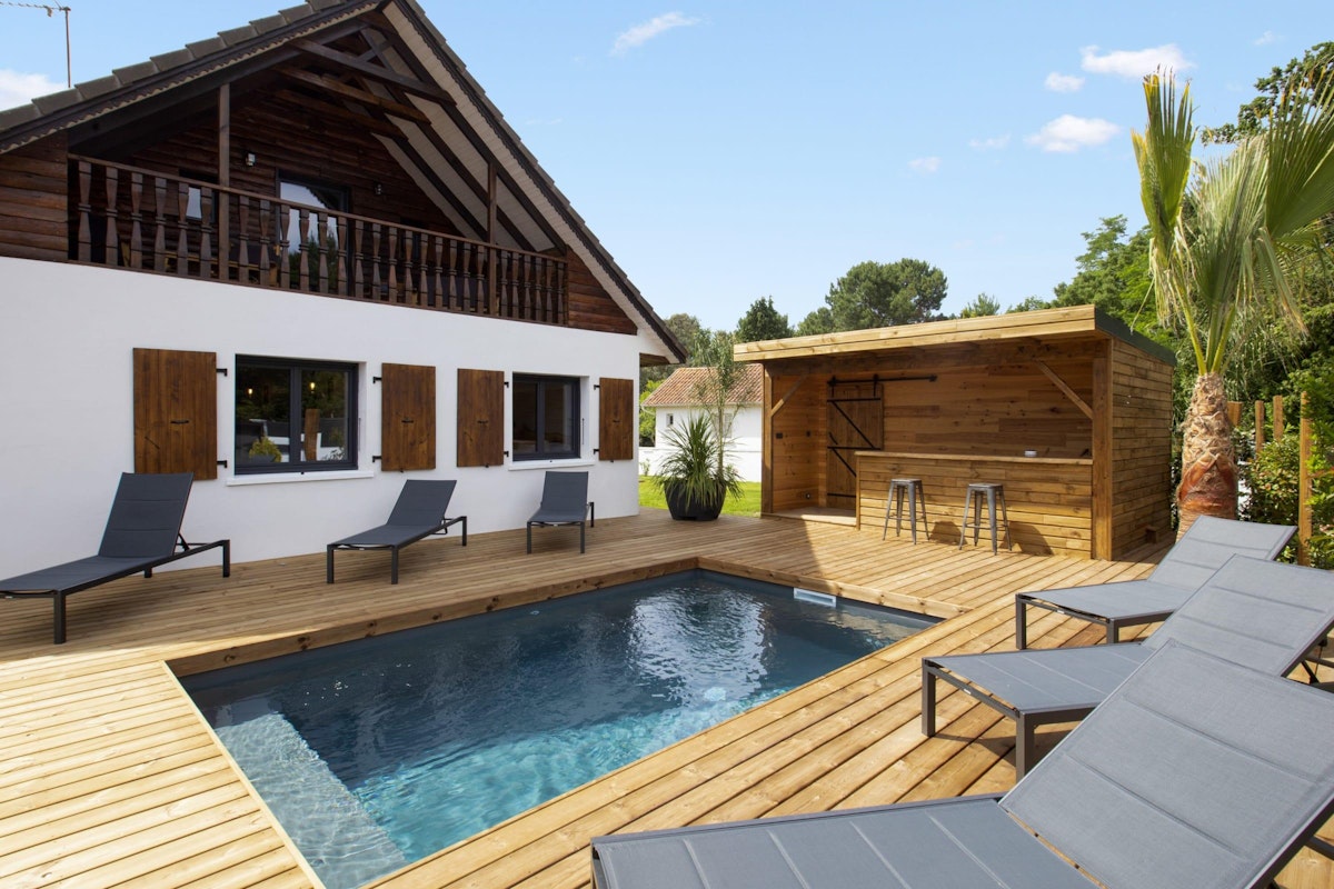 Holiday Heat, New Aquitaine