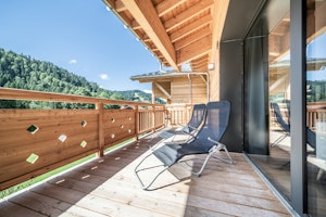 Alpine Mountain Retreat image 6