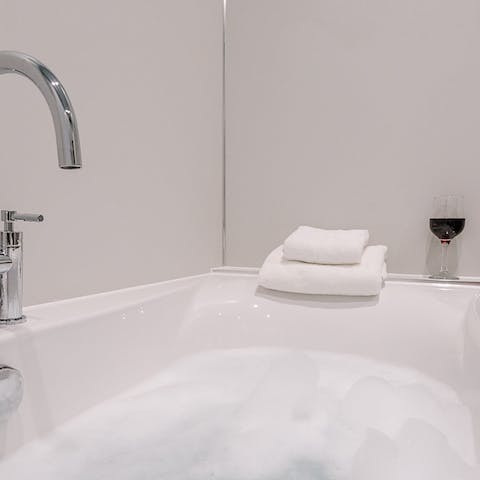 Refresh and replenish in the bath tub at the end of a day Suffolk's fresh country air