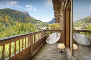 Cosy in the Alps image 14