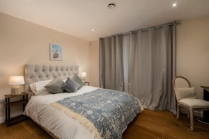 St Albans Style image 8