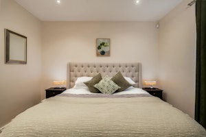 St Albans Style image 4