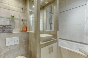 Marais Charms image 10