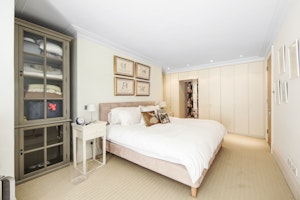 Royal Sloane image 5