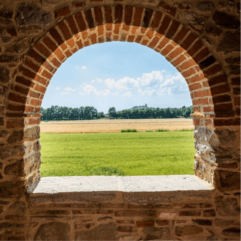 Admire the Tuscan landscape from your cosy home away from home