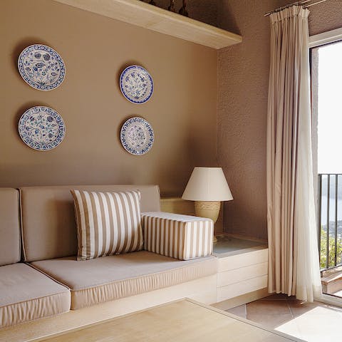 Enjoy the privacy of your suite while making the most of the luxury hotel facilities