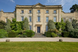 A Royal Heritage image 1