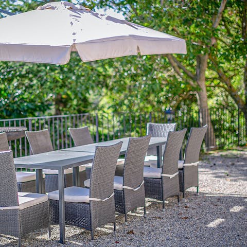 Light the barbecue and savour Italian meals on the terrace