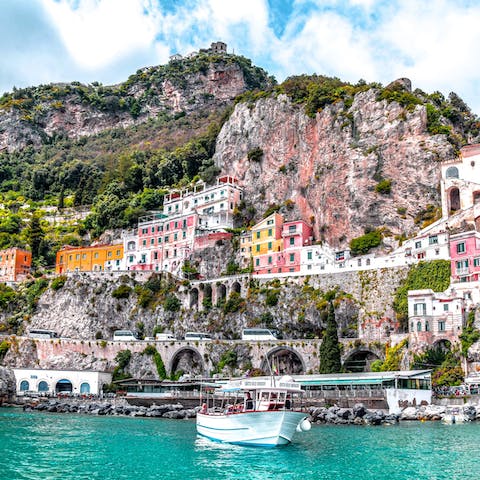 Explore the Amalfi Coast – Amalfi is a twenty-minute drive away