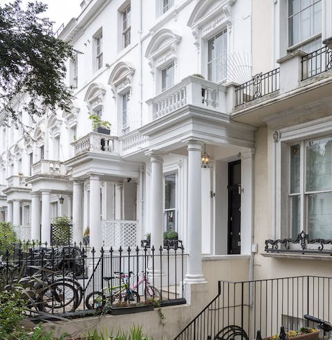 Stay in a traditional terraced home in the heart of Kensington 