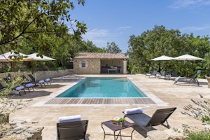 Summer Luberon image 8