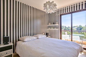 La Riviera image 8