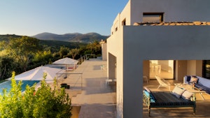 Sea View Charm image 9
