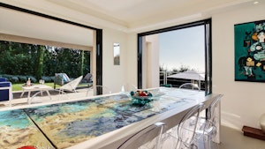 Sea View Charm image 7