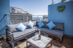 Hues of Blue & Harbour image 2