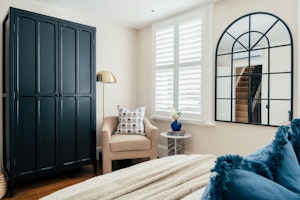 Townhouse Charm image 9