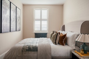 Townhouse Charm image 6