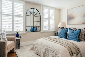 Townhouse Charm image 4