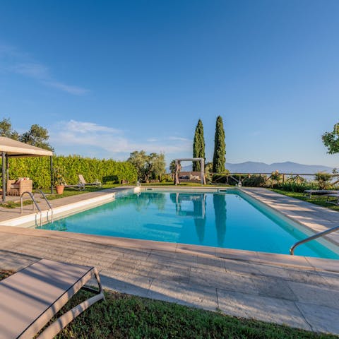 Guests said the views of the valley and the sea from this home were wonderful.