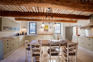 Luberon Mountain Retreat image 8
