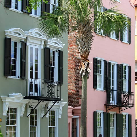 Walk the short distance to central Charleston