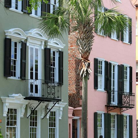 Walk the short distance to central Charleston