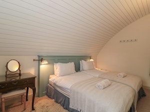 The Cotswold Barn image 9