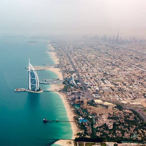 Make the most of your Palm Jumeirah location and spend the day at the beach – mere minutes away from your home