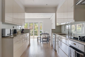 Hampstead Halcyon image 15