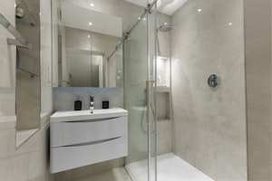 Hampstead Halcyon image 3