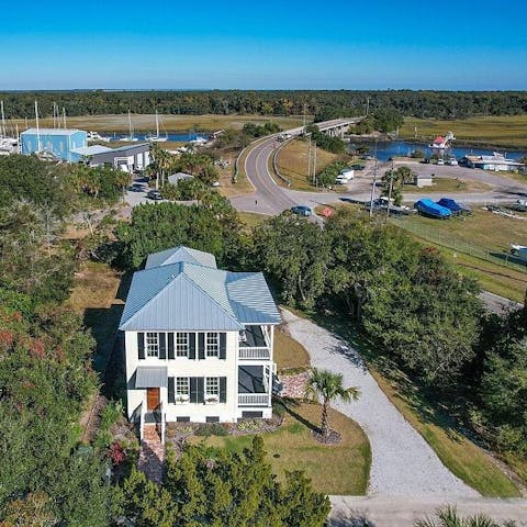 Stay in a traditional home close to the marina and only a short walk from Fernandina Plaza Historic State Park   