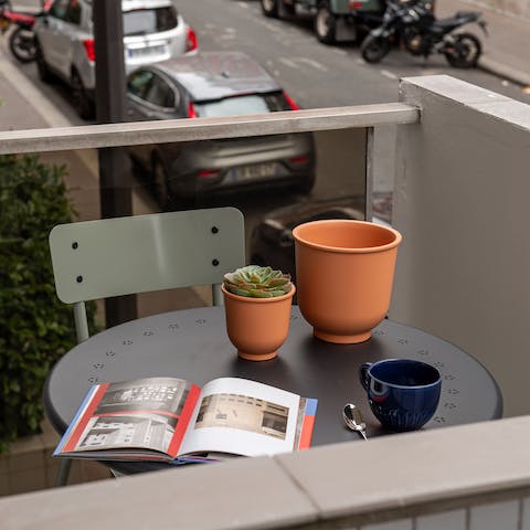 Enjoy your morning croissants in the fresh air of the balcony