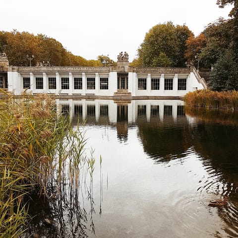 Enjoy the green spaces of Schöneberg