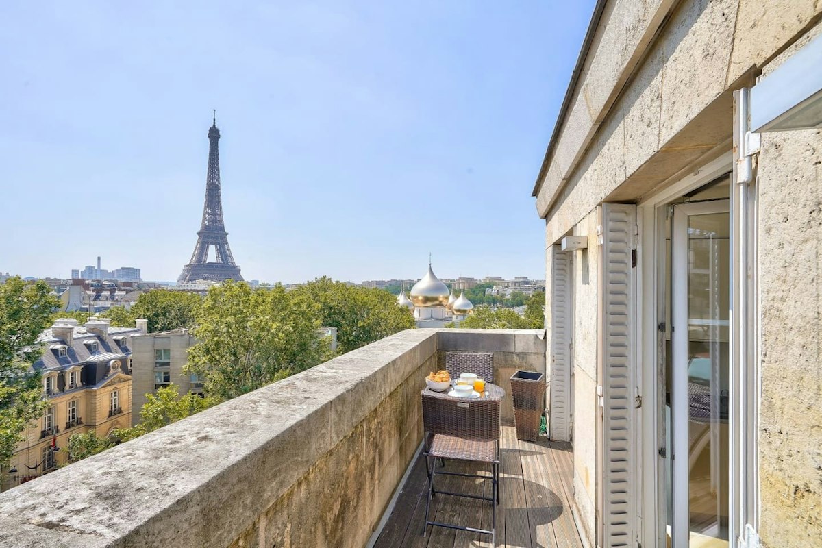 Tower View, Ile-de-France