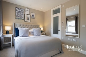 Blossom House image 14