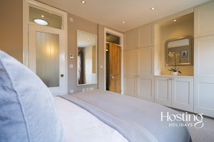 Blossom House image 12