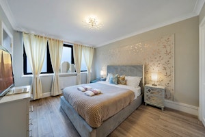 The Wapping image 13