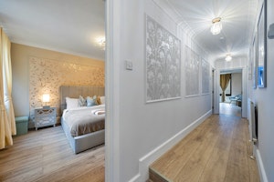 The Wapping image 10