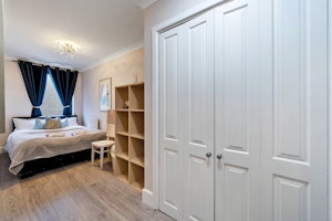 The Wapping image 8