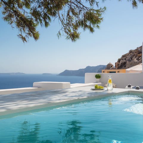 Float the day away in the plunge pool, complete with whirlpool jets and sensational sea views