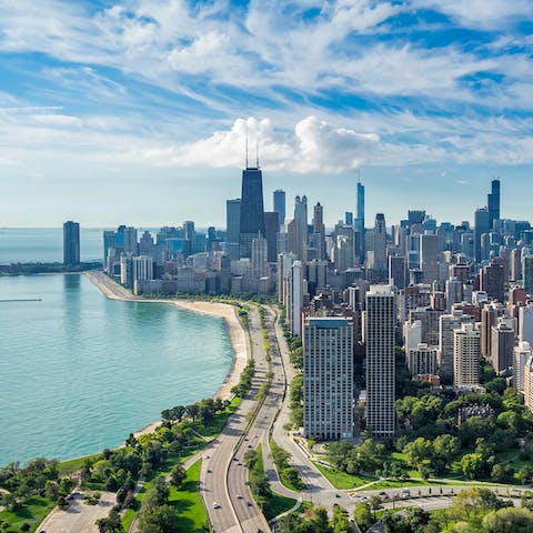 Explore the heart of Downtown Chicago