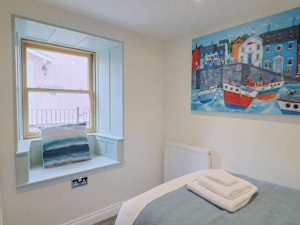 Seaside Crown image 12