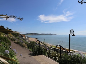 Seaside Crown image 11