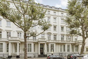 Kensington Stripes image 9