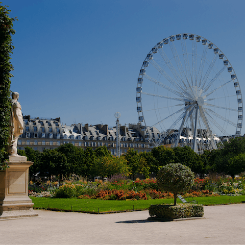 Stroll around Jardin des Tuileries and make a stop at Musée des Arts Décoratifs